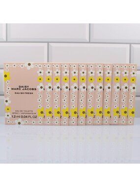 Marc Jacobs Daisy Eau So Fresh 1.2ml Travel Size Perfume Samples Lot of 12